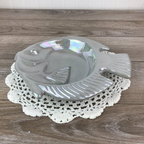 Vintage Iridescent Fish Soap Dish or Vanity Tray in Gray, 80s Bathroom - Picture 4 of 12